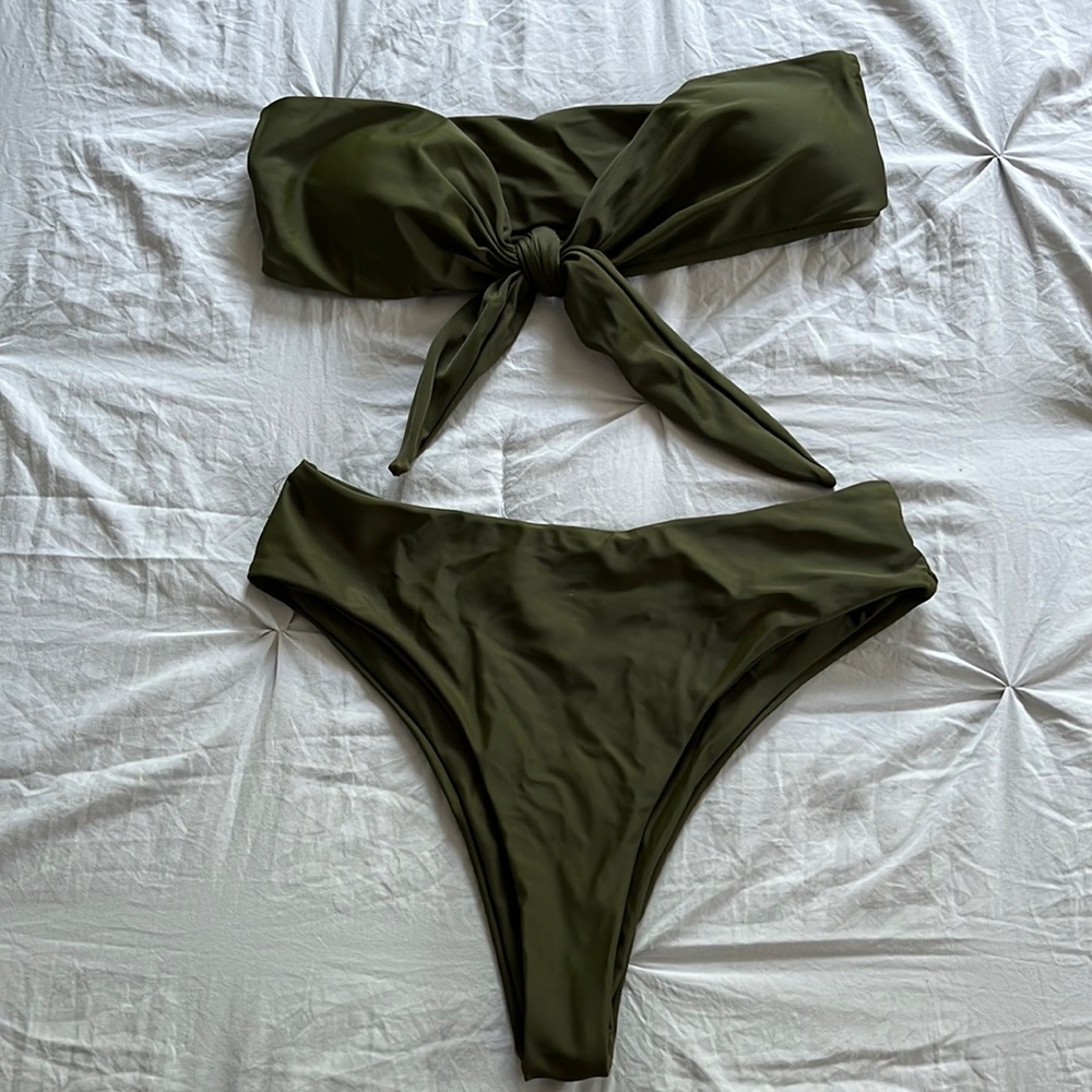Cheeky Bandeau Bikini